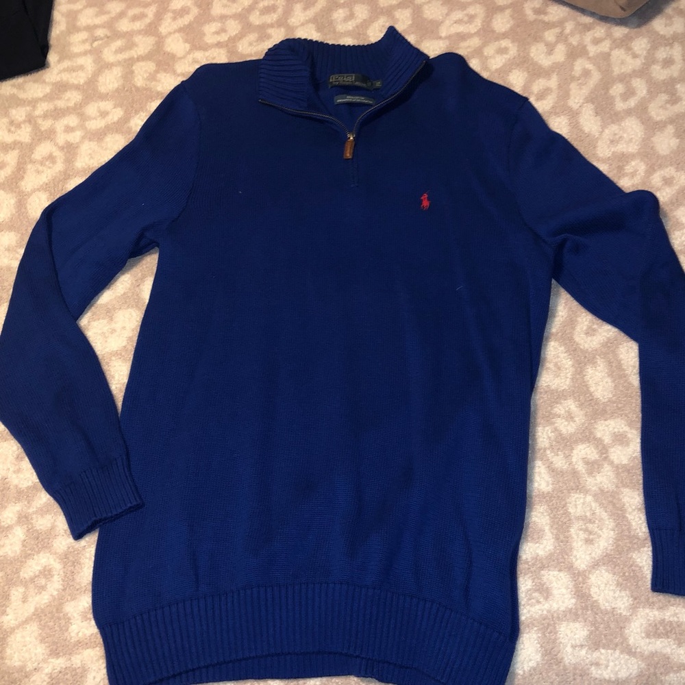 Blue pullover